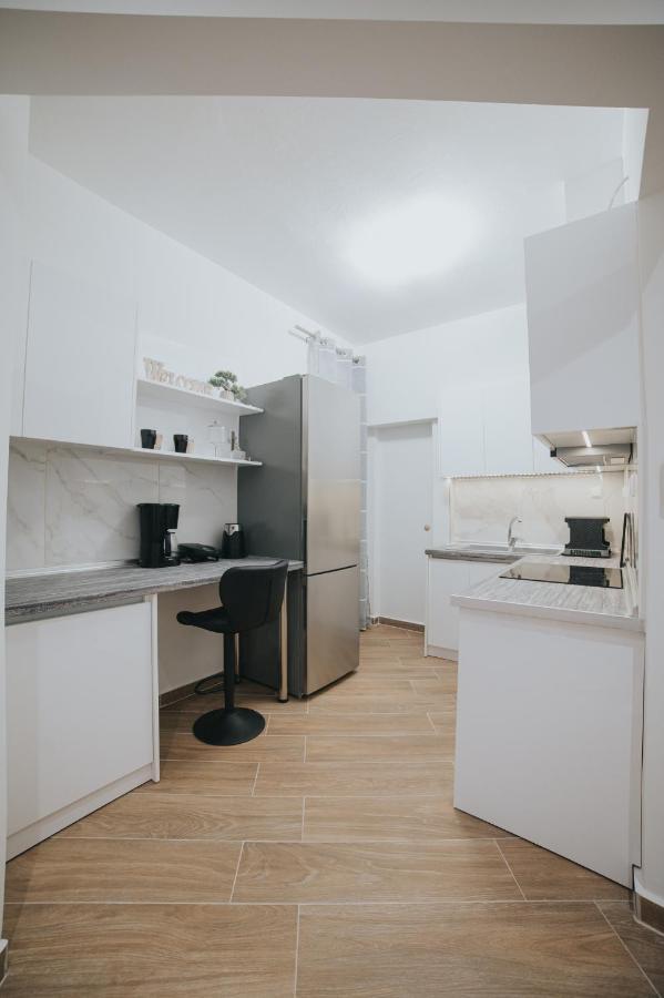 Comfy And Stylish Apartment سالونيك المظهر الخارجي الصورة