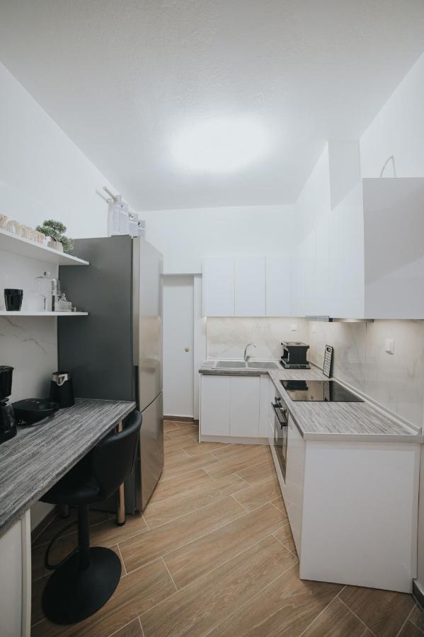 Comfy And Stylish Apartment سالونيك المظهر الخارجي الصورة